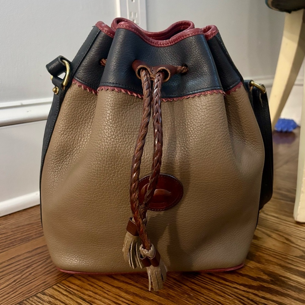 Authentic Vintage Dooney and Bourke All Weather Leather Drawstring Bag